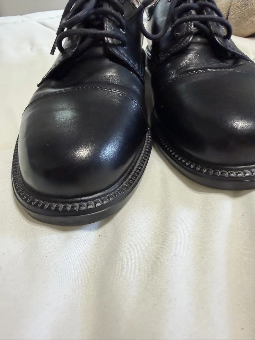 Dockers Black Leather Cap-Toe Oxfords